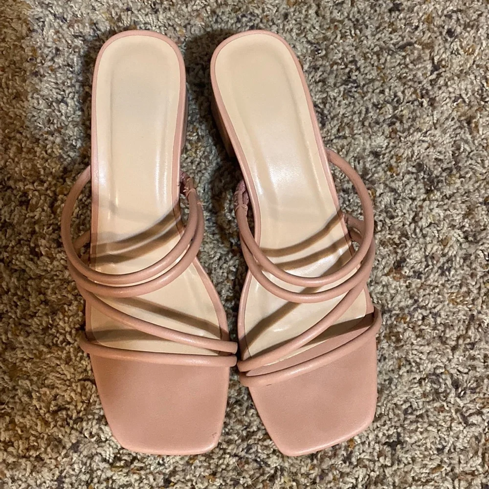 Target Nude heels - Picture 1 of 4